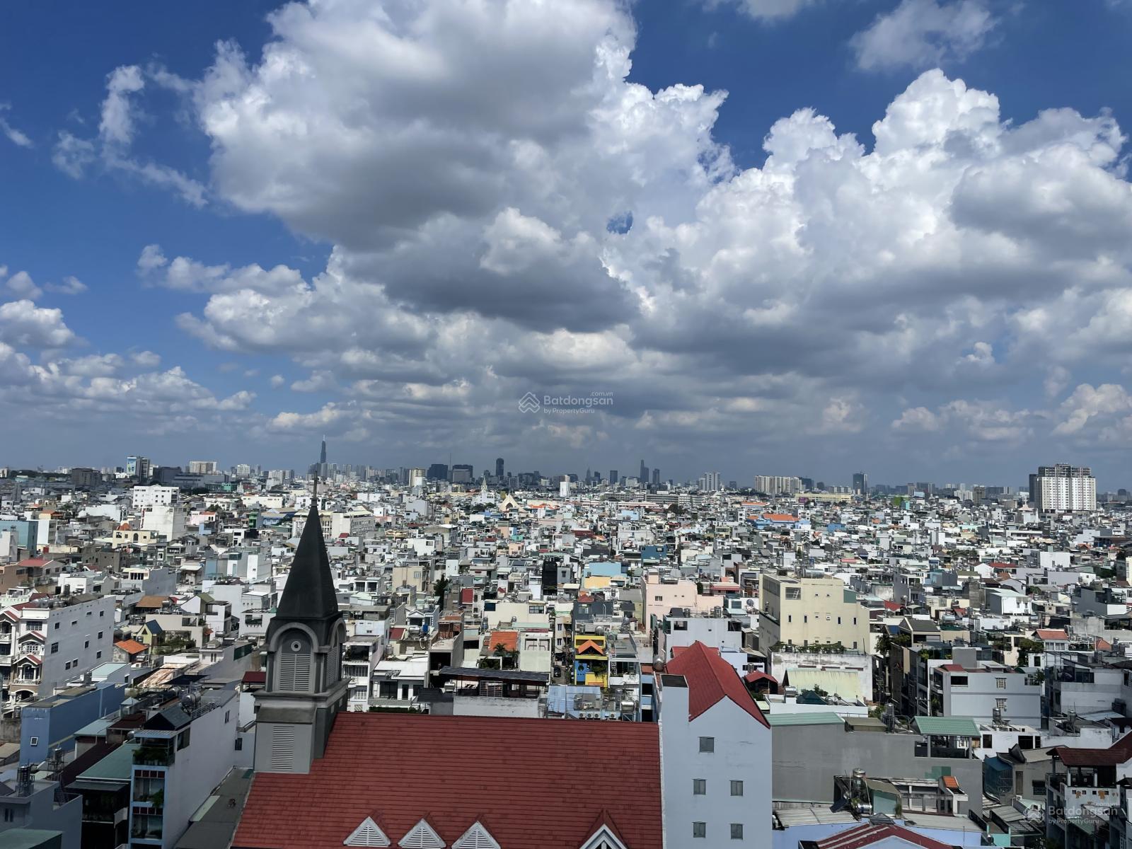 Cần cho thuê gấp căn hộ The Harmona 2PN. LH 0938 990 *** xem nhà