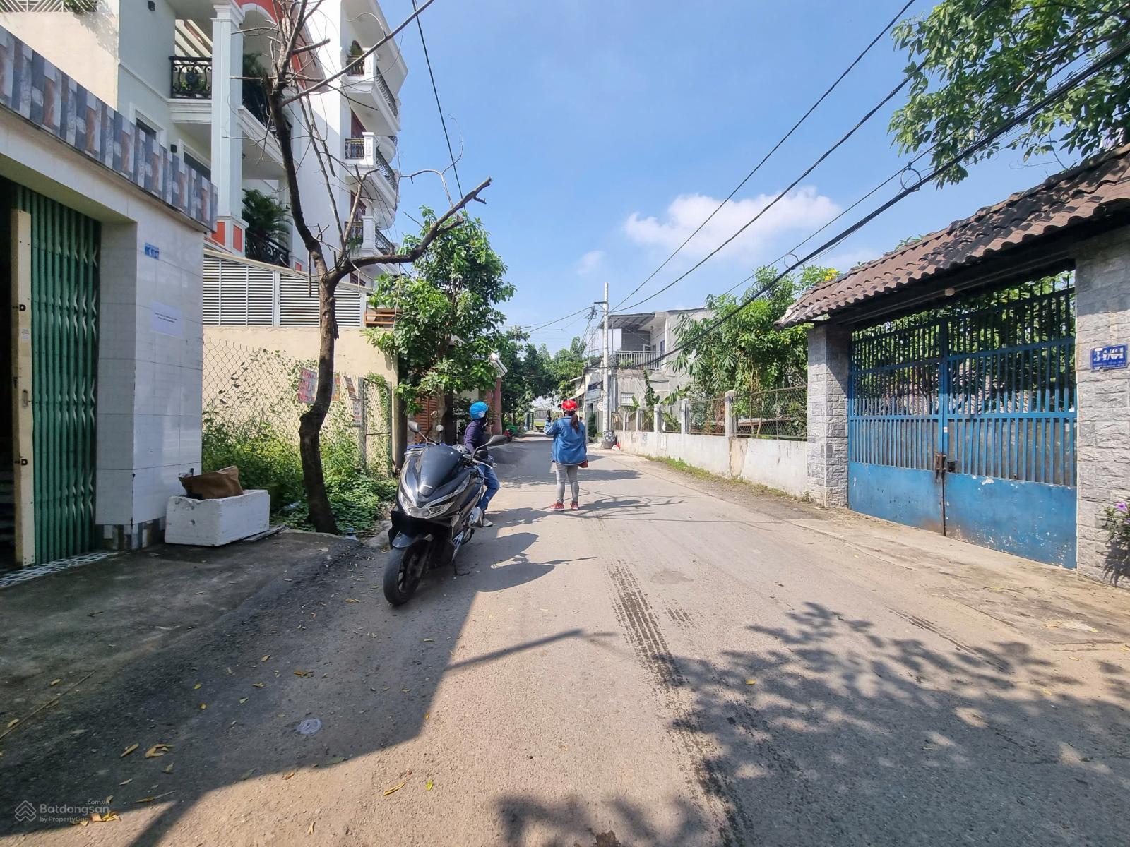 Đất mặt tiền đường An Phú Đông 27, 5x35m dt 174m2, ngay tu viện Khánh An, cách ngã tư Vườn Lài 1km. Đất mặt tiền đường An Phú Đông 27, 5x35m dt 174m2, ngay tu viện Khánh An, cách ngã tư Vườn Lài 1km.