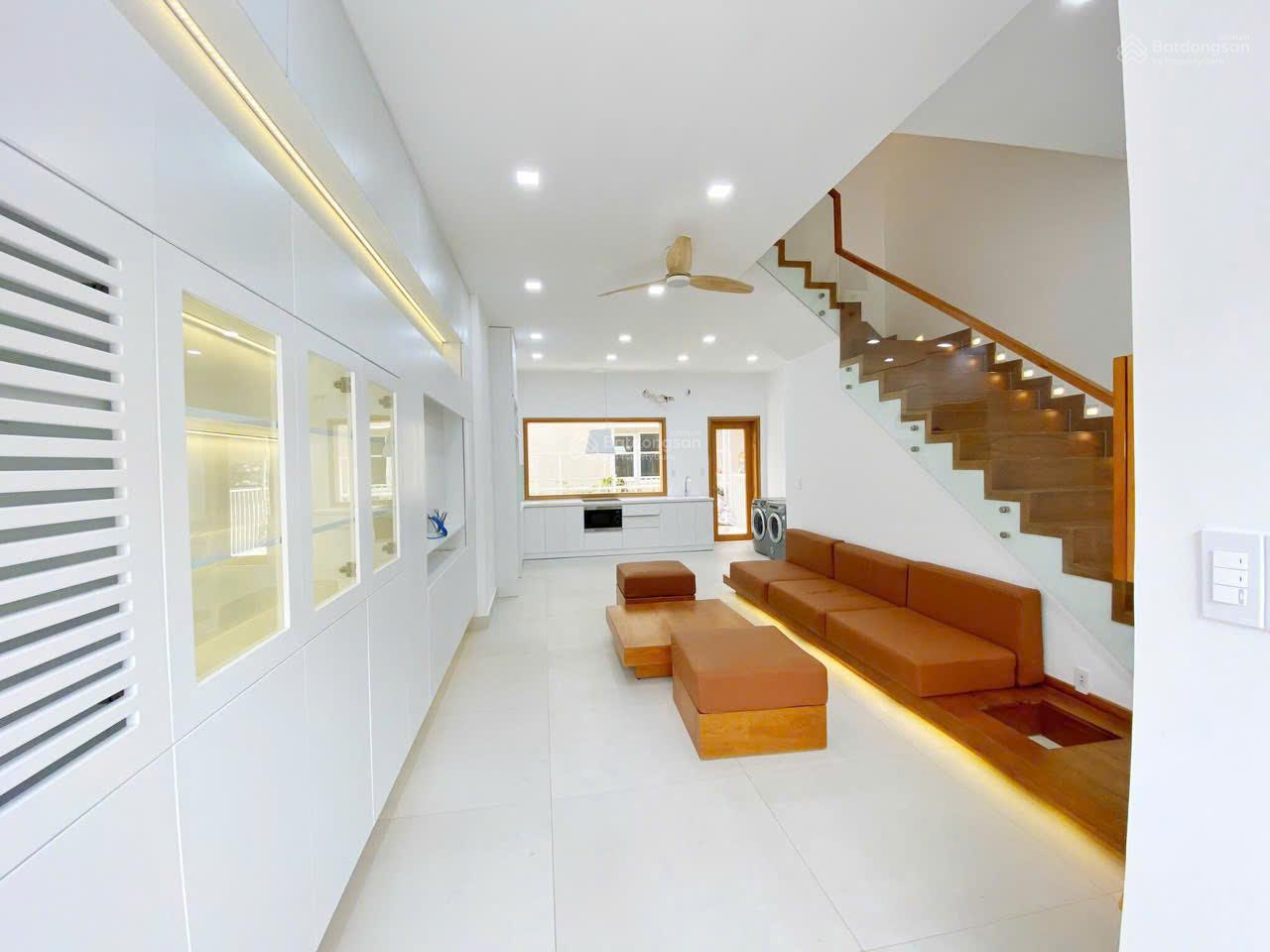 Cho thuê nhà phố Rio Vista - Q9, liền kề Gia Hoà, Khang Điền, 1 trệt 2 lầu giá 14tr/th