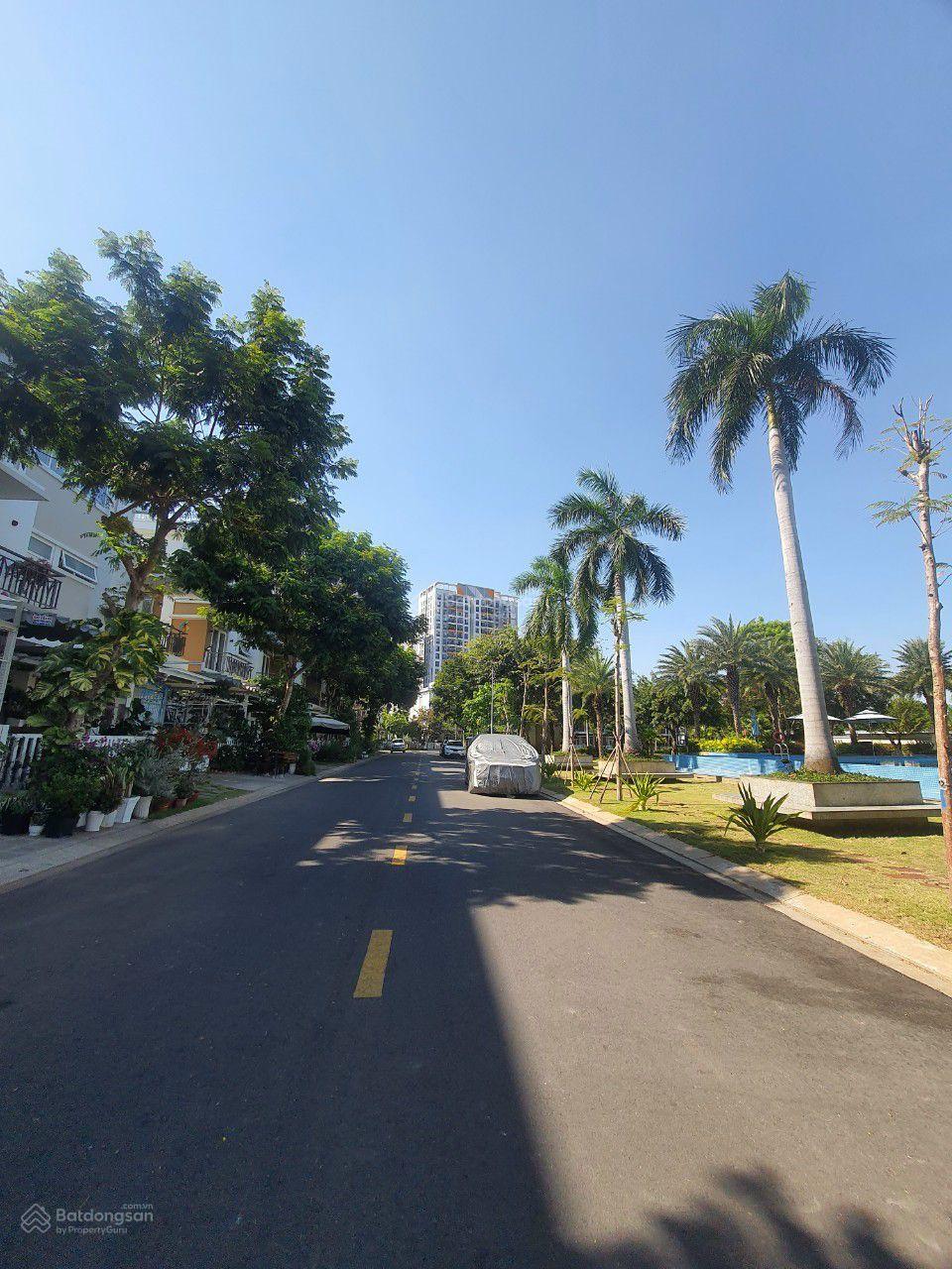 Cập nhật nhà phố Lovera Park, 75 - 80- 105m2. Giá từ 6.7 tỷ, SHR. Liên hệ em Tú xem nhà