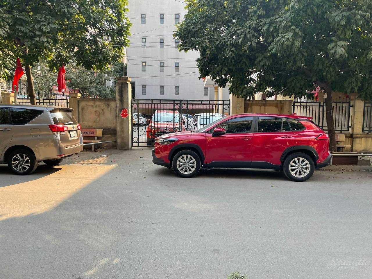 Cho thuê văn phòng đường Thanh Liệt cách phố đi bộ The Manor Central Park(50m). LH: 0982 473 *** (CC)