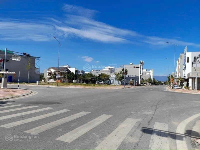 Duy nhất lô góc 100m2 ngay TĐC Lộc An Bình Sơn, gần đường ĐT769, SHR chỉ 1tỷ950 (giá cũ 2tỷ250)