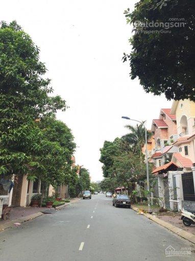 Cần bán lô đất khu Trung Sơn vị trí cực đẹp, không có khách sạn DT 100m giá 138tr/m2, LH 0931 017 ***