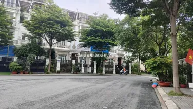 Cần bán nhà trước công viên Cityland Center Hills, giá 18,8 tỷ