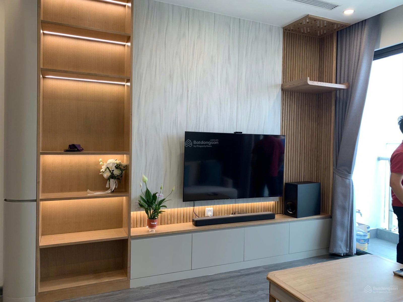 Chính chủ bán Tonkin 1: 2PN - 2WC 64.5m2, 5.8 tỷ, tầng 18, Vinhomes Smart City