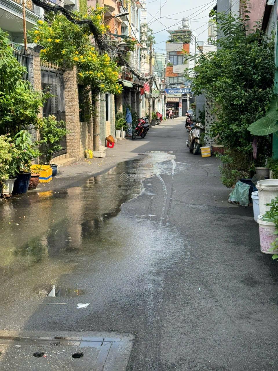 Gấp bán giảm 1tỷ chỉ 12tỷ vị trí đẹp quá nhà ngang 6x16m hẻm XH sát mặt tiền Lê Đức Thọ P17 Gò Vấp