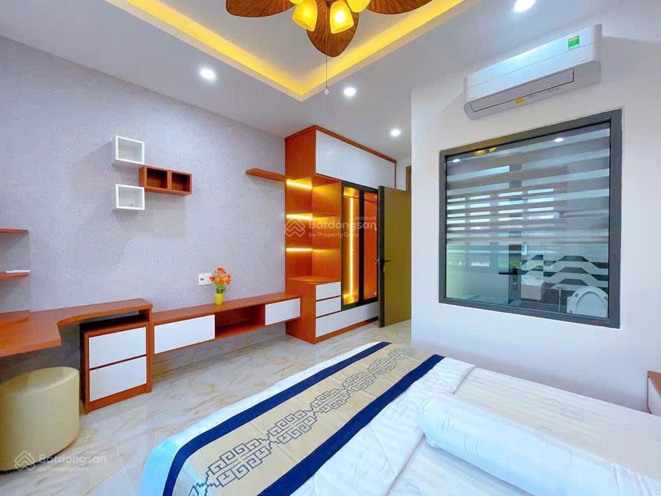 Tôi cần bán nhà 288/19d.Lê Văn Quới, DT 4x20m, giá 8ty TL 4,5 tấm 6PN 6WC, hẻm nhựa thông 10m