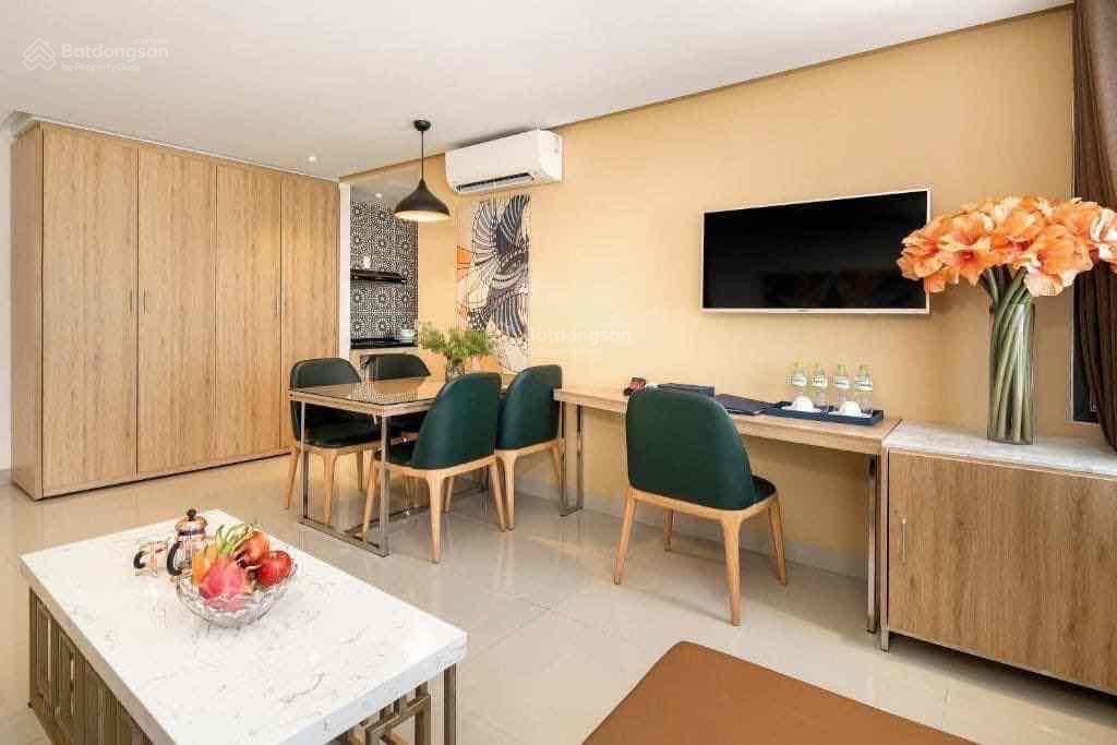 Bán khách sạn Hà Bổng, Sơn Trà, góc 2 mặt tiền 302m2 ngang 18,8m. Ra biển 100m, DT 400tr/tháng