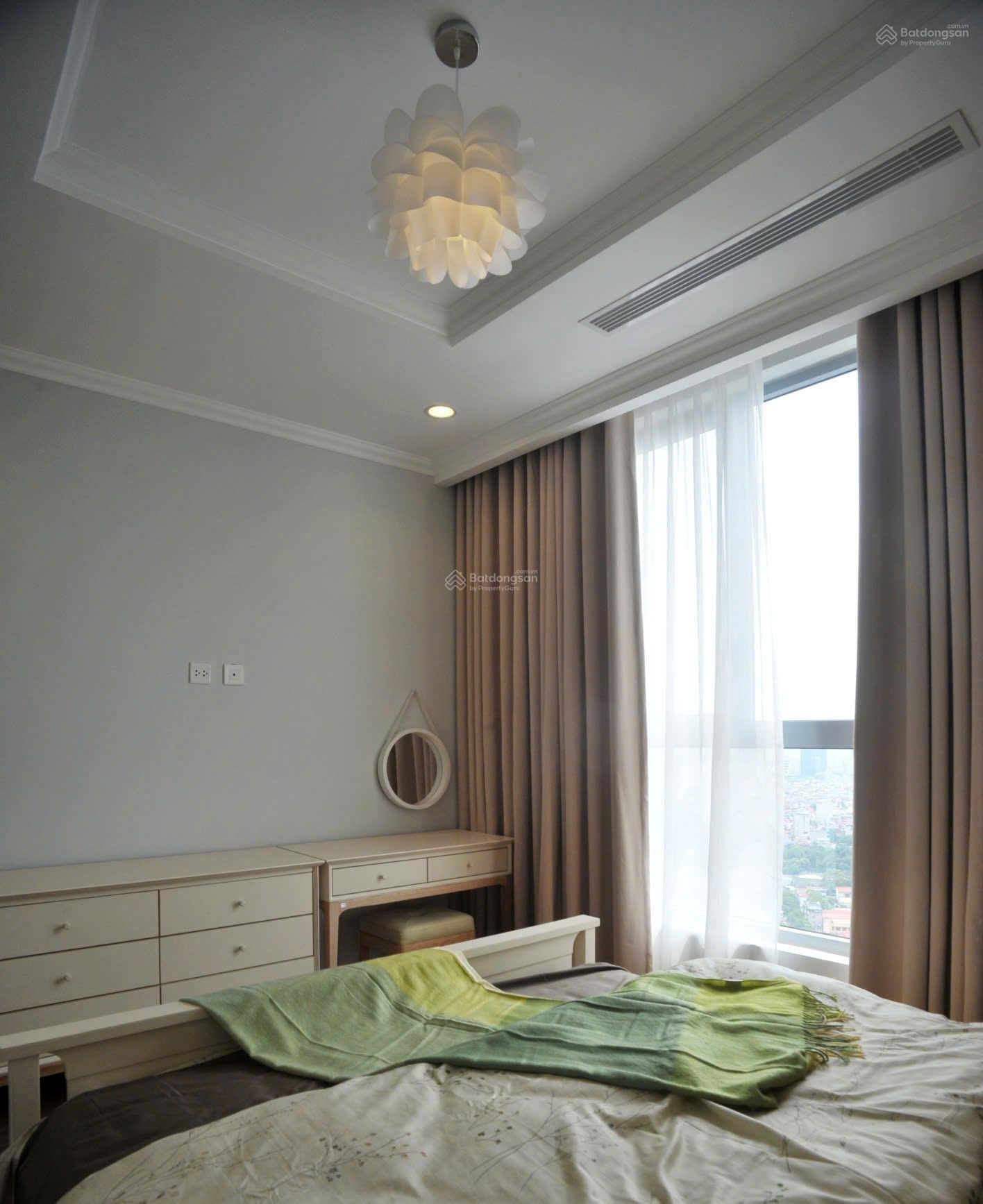 Cho thuê căn hộ chung cư Vinhomes Nguyễn Chí Thanh, 2 PN đủ tiện nghi