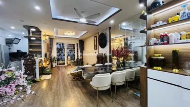 Chính chủ bán căn 3 ngủ 2VS 103m2, nhà mới, full nội thất xịn đẹp giá 8,4 tỷ tòa Hei Tower
