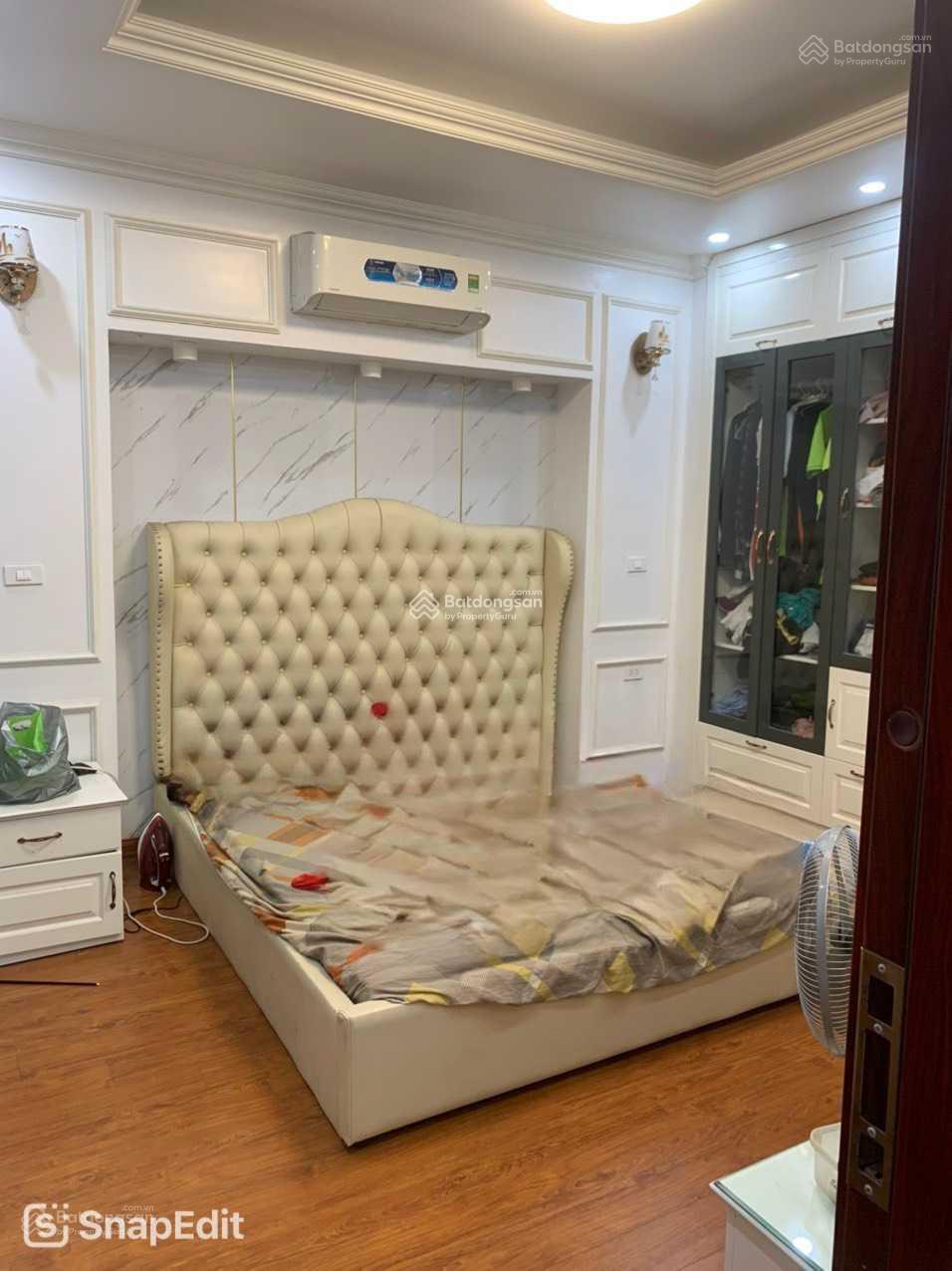 Chính chủ cần bán gấp căn hộ 3PN tòa S2, DT 96m2, view hồ, full nội thất, tại Vinhomes Skylake Chính chủ cần bán gấp căn hộ 3PN tòa S2, DT 96m2, view hồ, full nội thất, tại Vinhomes Skylake