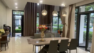 Bán nhà biệt thự Mega Village Khang Điền nội thất DT 10x15m=150m2 bán giá 14 tỷ, 0902 442 ***