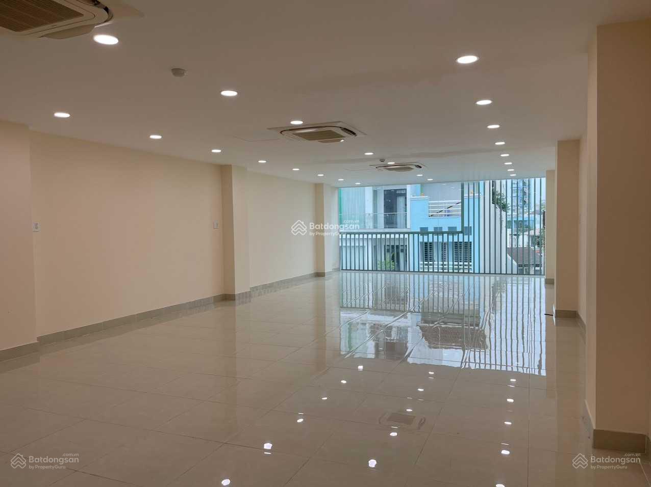 Văn phòng đường Nguyễn Trường Tộ, quận 4 cho thuê giá rẻ