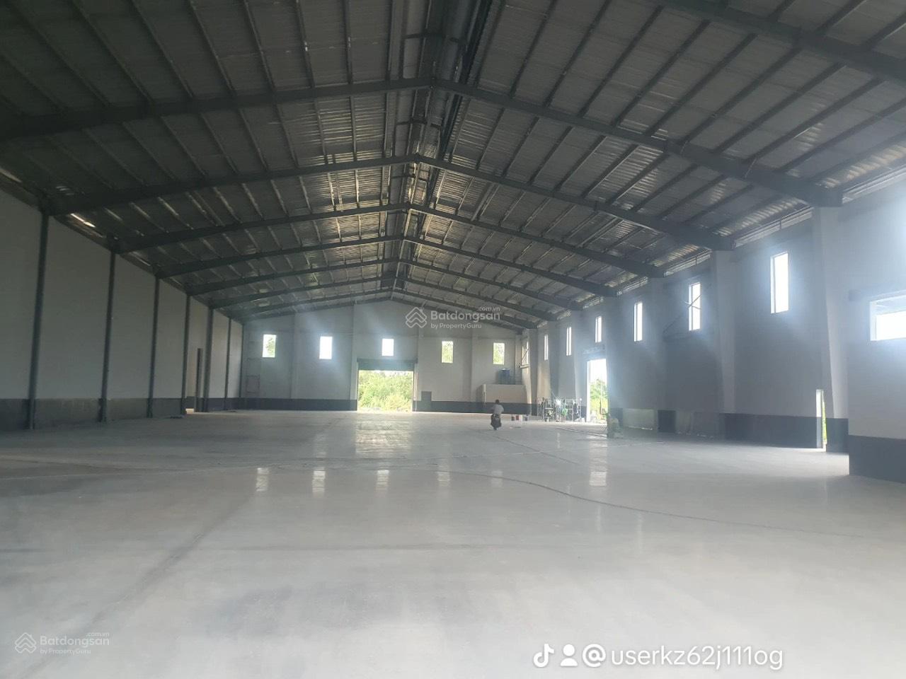 Cho thuê kho khu CN Tân Tạo, Bình Tân - diện tích: 4100m2 - giá 315 triệu/tháng
