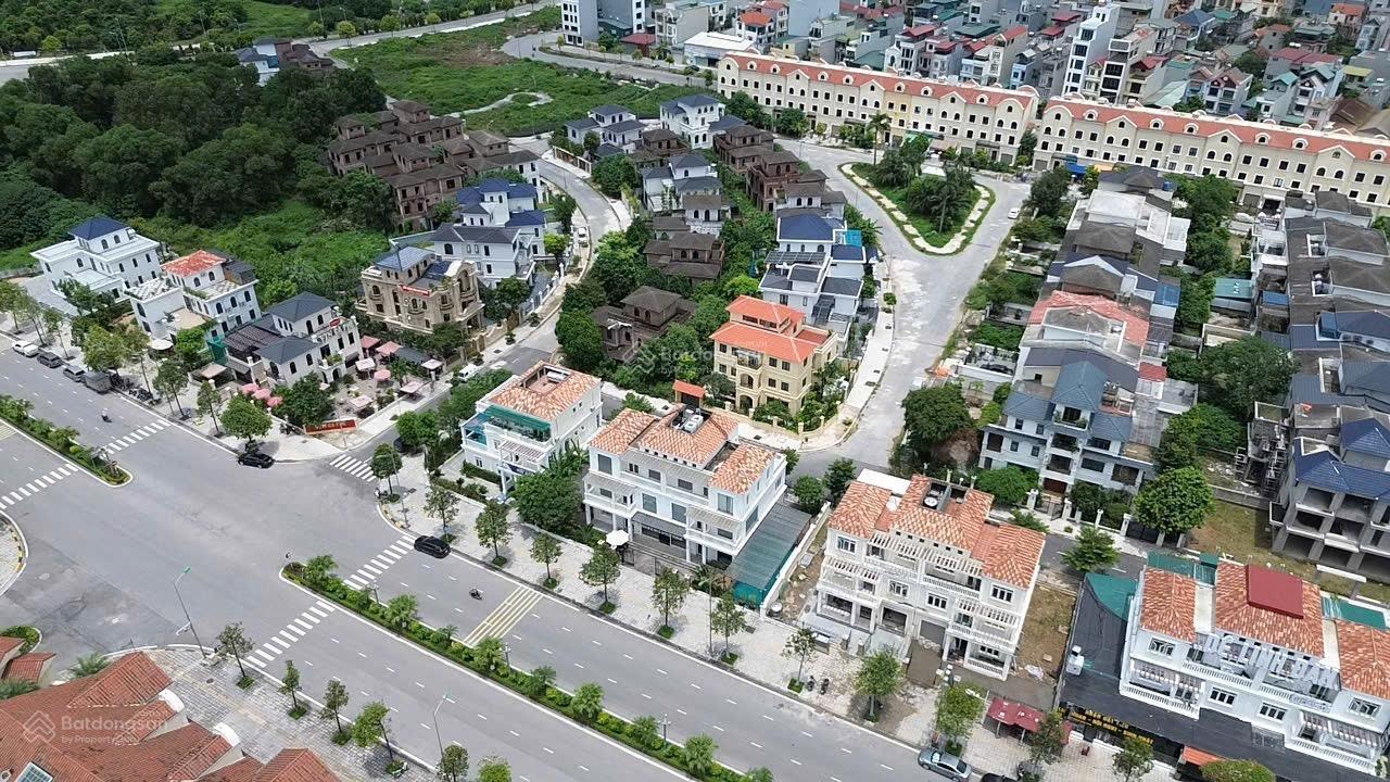 Cho thuê BT 6PN, 3WC tại Nam An Khánh, 20 triệu, 200m2 đẹp xuất sắc chỉ với