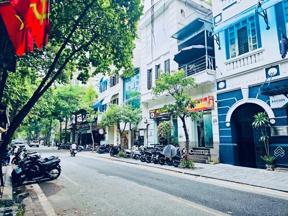 Hiếm + vip - cần bán khách sạn mặt phố Hàng Chuối - doanh thu 30 tỷ/năm - 560m2 x 16 tầng - MT 16m Hiếm + vip - cần bán khách sạn mặt phố Hàng Chuối - doanh thu 30 tỷ/năm - 560m2 x 16 tầng - MT 16m