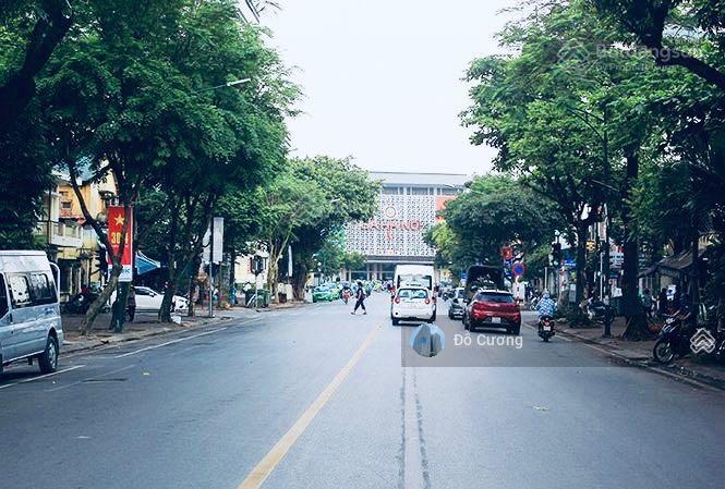 Siêu rẻ - Cần bán gấp nhà mặt phố Trần Hưng Đạo - lô góc 2 mặt phố, 3 thoáng - 500m2 x 3T + MT 27m Siêu rẻ - Cần bán gấp nhà mặt phố Trần Hưng Đạo - lô góc 2 mặt phố, 3 thoáng - 500m2 x 3T + MT 27m