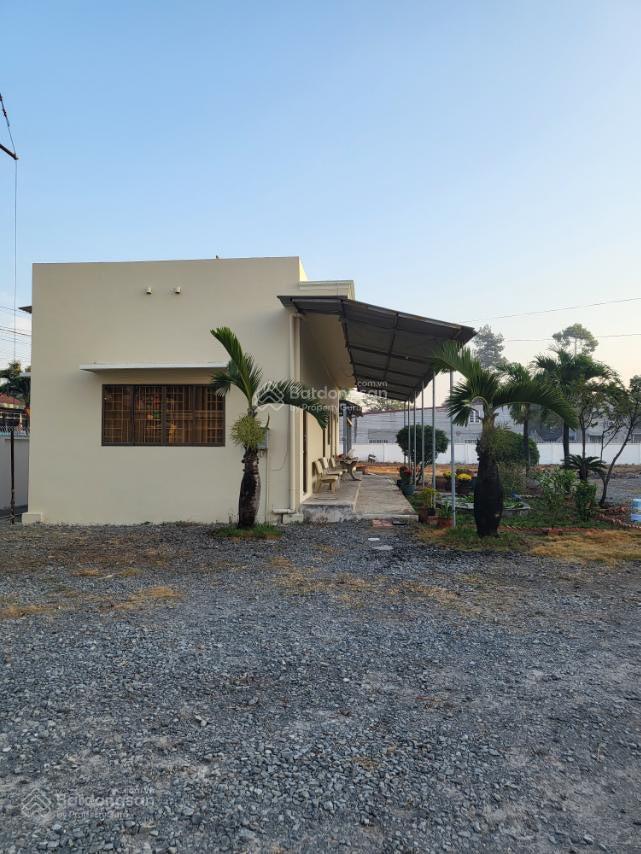 Xoay vốn cần bán đất xưởng 8400m2 An Phú Thuận An DT: 98x87m vuông vức giá 90 tỷ, LH: 0901 372 ***