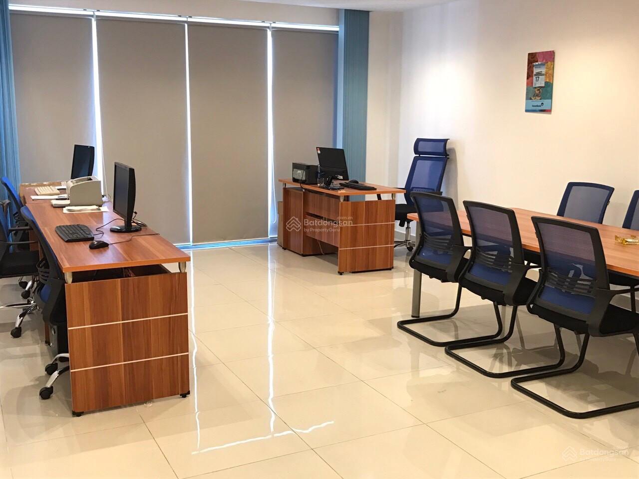 Cho thuê gấp Officetel 84m2 full NT VP tầng cao view thoáng chỉ 15tr/th, Sky Center - 5B Phổ Quang