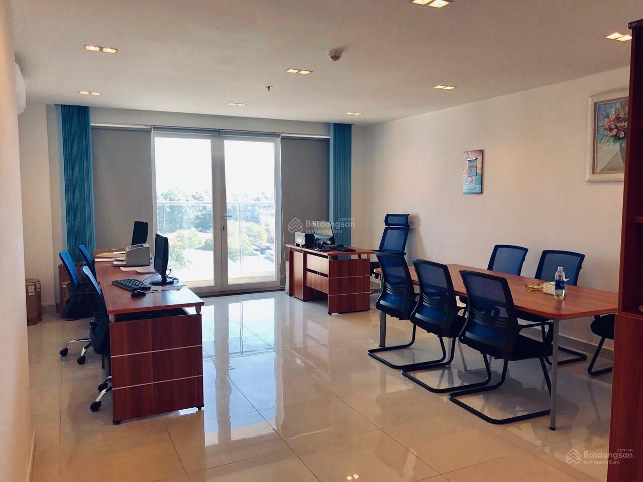 Cho thuê gấp Officetel 84m2 full NT VP tầng cao view thoáng chỉ 15tr/th, Sky Center - 5B Phổ Quang