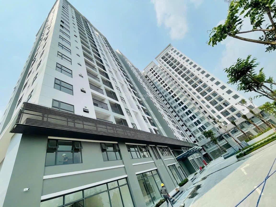 Bán căn hộ Happy One Vạn Xuân 2PN 2WC 54m2 giá rẻ 1 tỷ450 mặt tiền QL13 Phú Hoà sổ hồng riêng