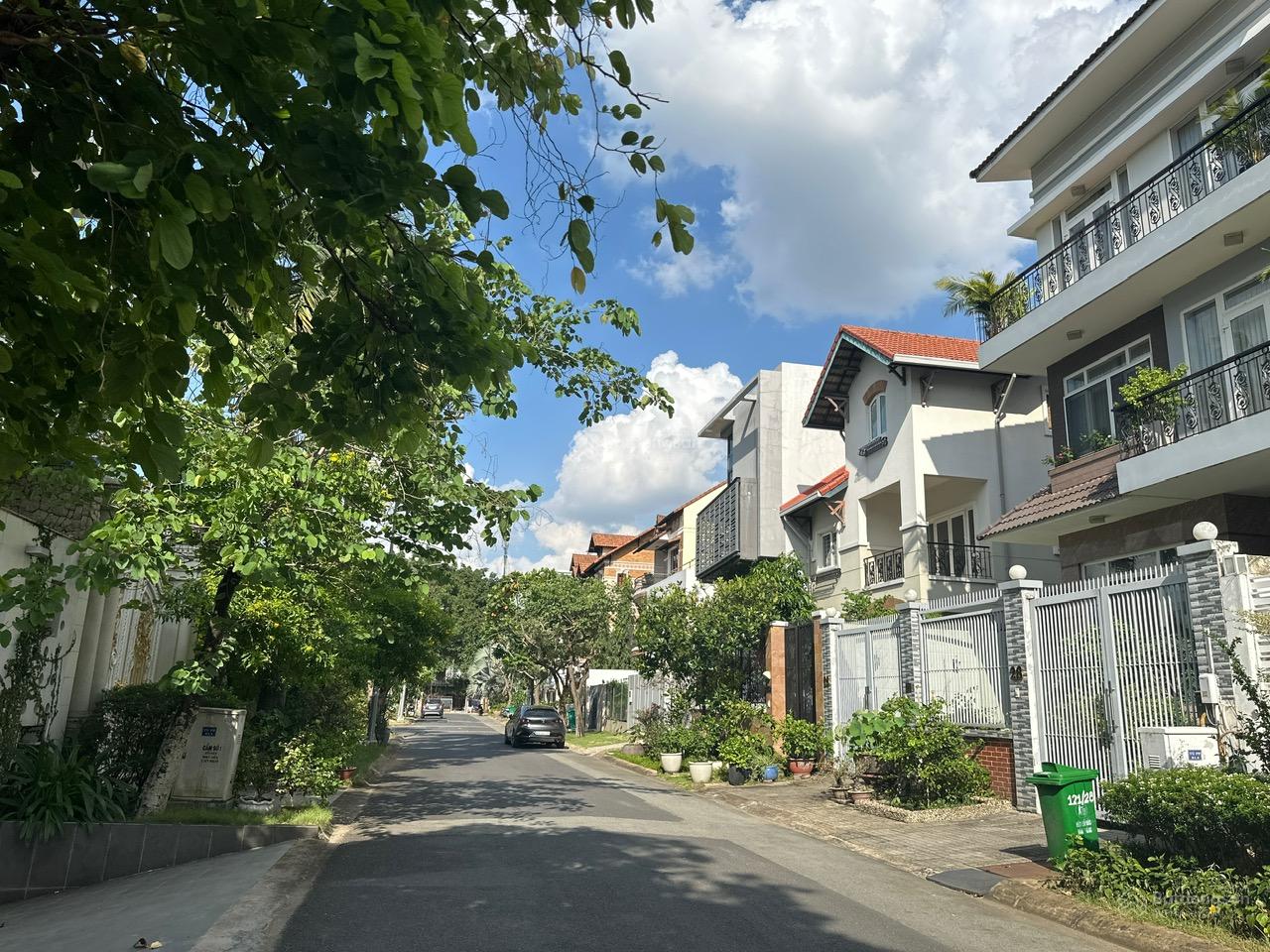 Bán đất Thảo Điền, Quận 2, DT: 16x21m, giá: 49tỷ5 TL, LH: 0937 599 *** Ms Trâm