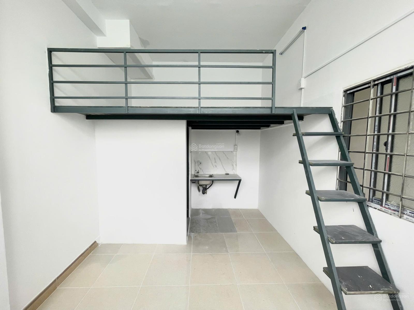 Phòng trọ gác cao, cực thoáng nằm tại đường Đình Phong Phú, Quận 9 Phòng trọ gác cao, cực thoáng nằm tại đường Đình Phong Phú, Quận 9