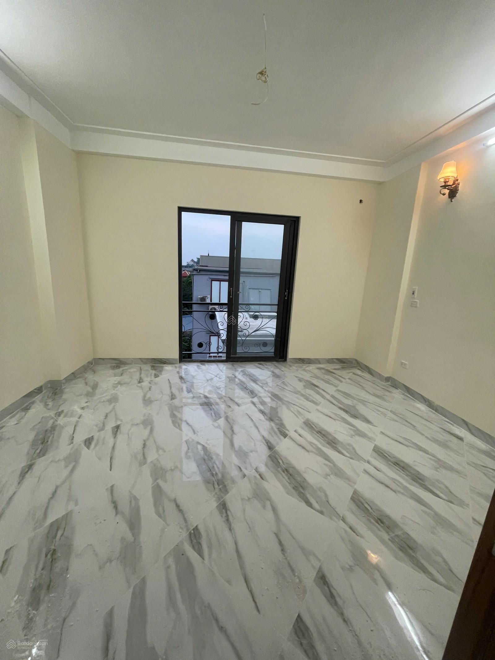 Còn 1 căn nhà đẹp rẻ, duy nhất tại Phụng Châu, Chương Mỹ giá chỉ 2.75tỷ, sổ đỏ HN 4 tầng. Về ở luôn Còn 1 căn nhà đẹp rẻ, duy nhất tại Phụng Châu, Chương Mỹ giá chỉ 2.75tỷ, sổ đỏ HN 4 tầng. Về ở luôn
