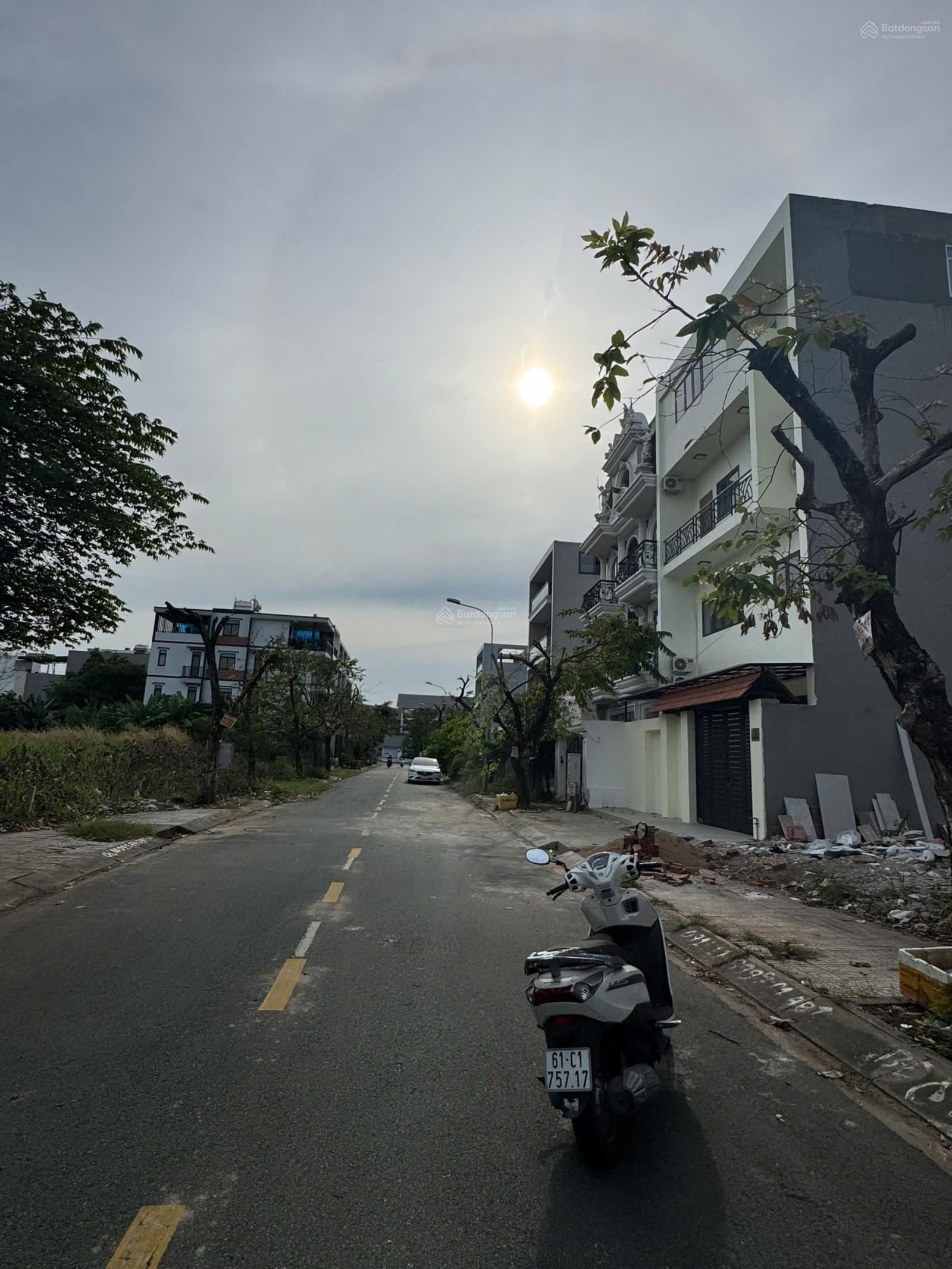 Chính chủ bán nhanh lô đất Cát Lái mặt tiền đường 12m, gần trường Đại Học, giá 63 triệu/m² sổ đỏ Chính chủ bán nhanh lô đất Cát Lái mặt tiền đường 12m, gần trường Đại Học, giá 63 triệu/m² sổ đỏ