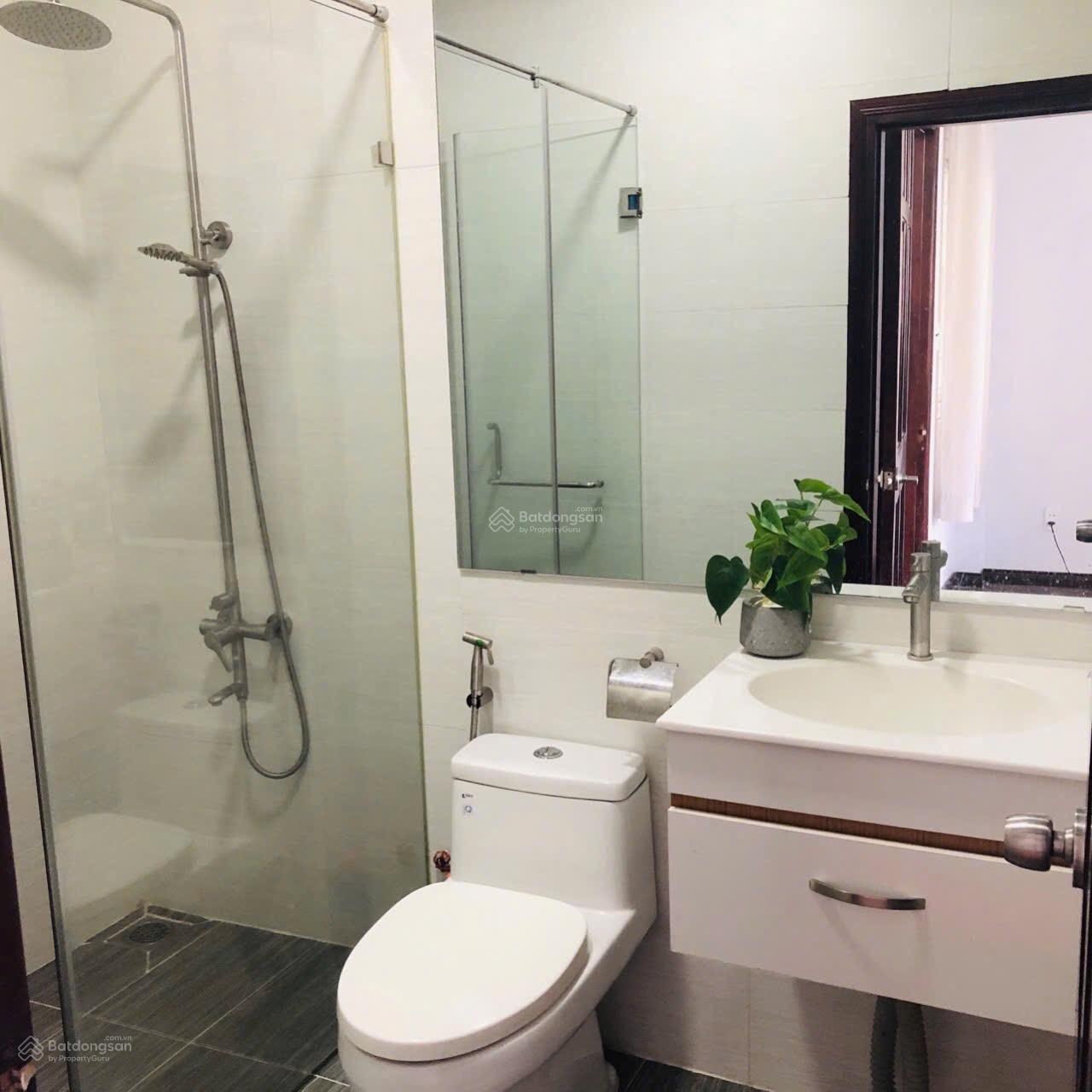 Cho thuê nhà hẻm 120/ Đặng thuỳ Trâm, Phường 13, Quận Bình Thạnh