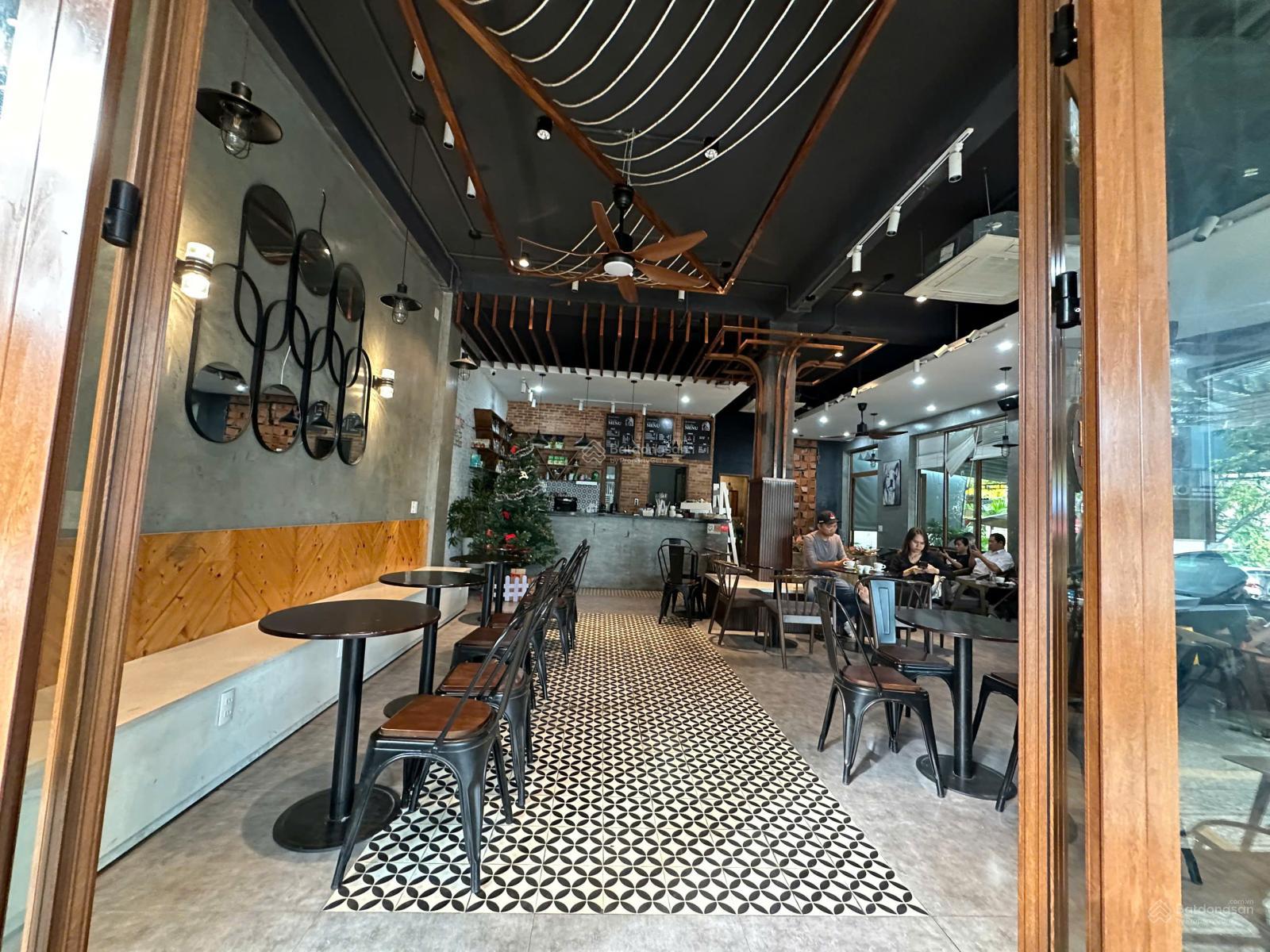 Siêu phẩm nhà phố 2 mặt tiền, quán cafe kinh doanh sầm uất ngay trung tâm Quận Thanh Khê, giá 22 tỷ