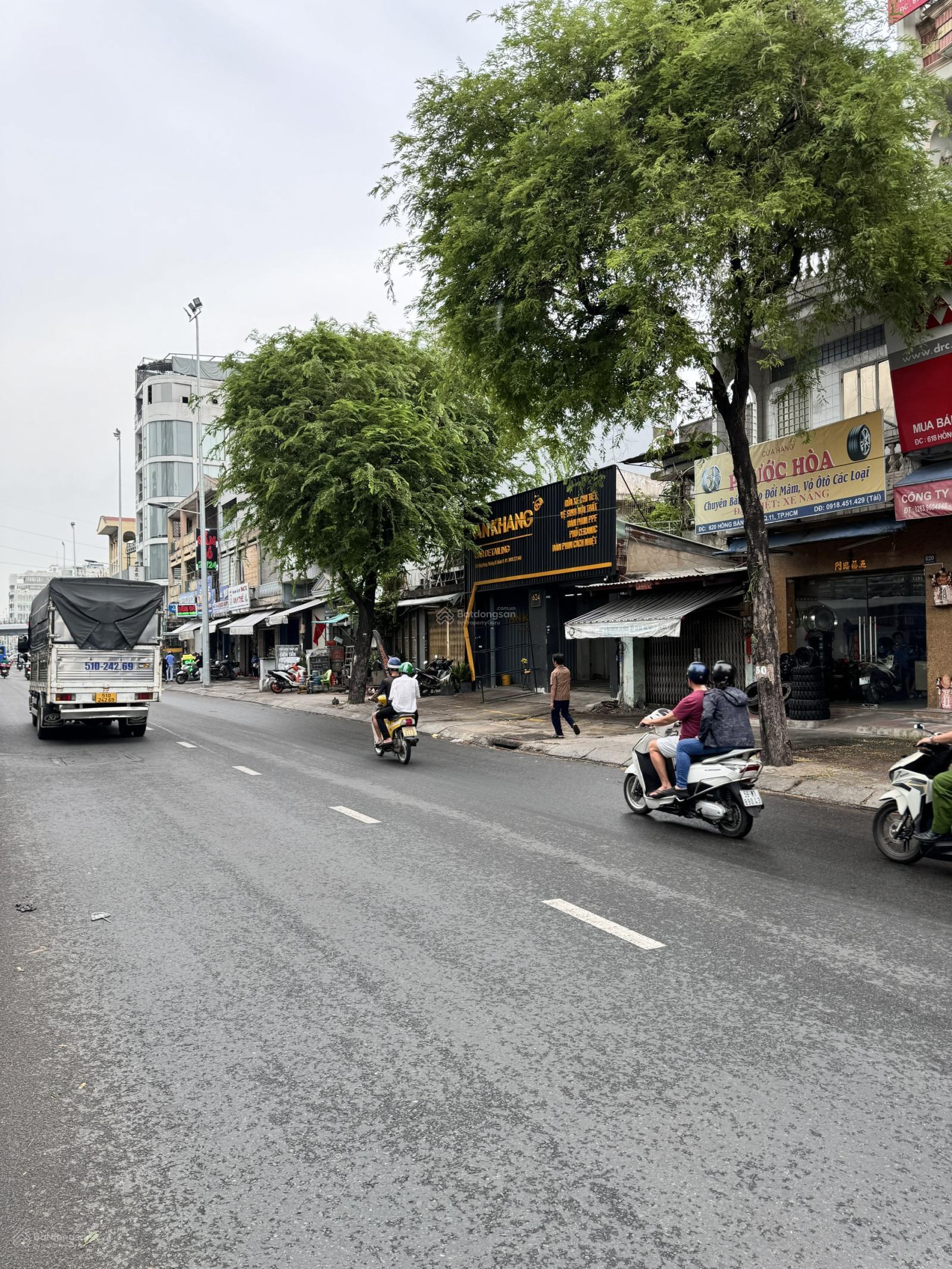 MT Hồng Bàng P. 16 Q. 11 - 11,9x18m. CN 230M2 - HĐT 130tr/th - 42 tỷ