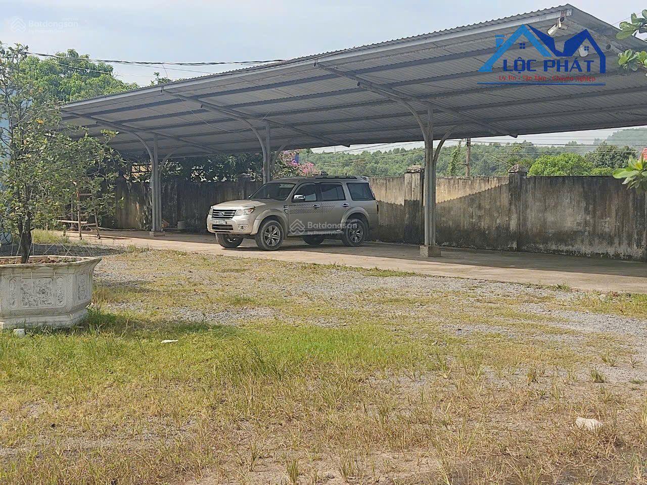 Bán hơn 4.5ha xưởng và đất full SKC Phước Tân. Giá chỉ 3tr/m2 đã đóng thuế 1 lần