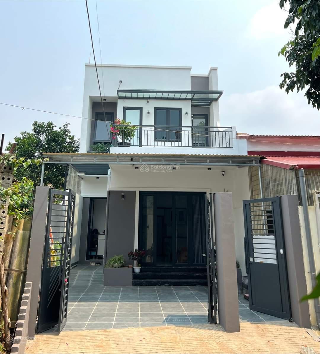 Căn 1 lầu có sân 75,4m2 mới ở, đường Hoàng Phan Thái, cách chợ Bình Chánh 2km, LH: 0795 014 ***