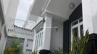 9,5 tỷ TL siêu rẻ nhà vườn mái thái hơn 200m2 ngay Gò Ô Môi Q7 gần ngã tư đường Cao Thị Chính
