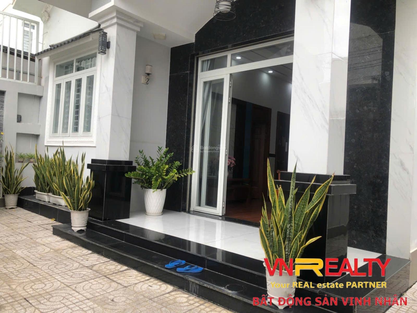 9,5 tỷ TL siêu rẻ nhà vườn mái thái hơn 200m2 ngay Gò Ô Môi Q7 gần ngã tư đường Cao Thị Chính