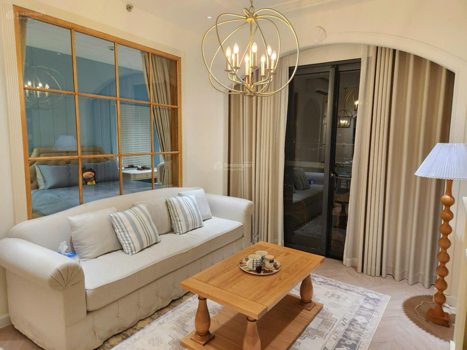 Bán căn hộ cao cấp The Antonia Phú Mỹ Hưng, lầu cao - nội thất cao cấp