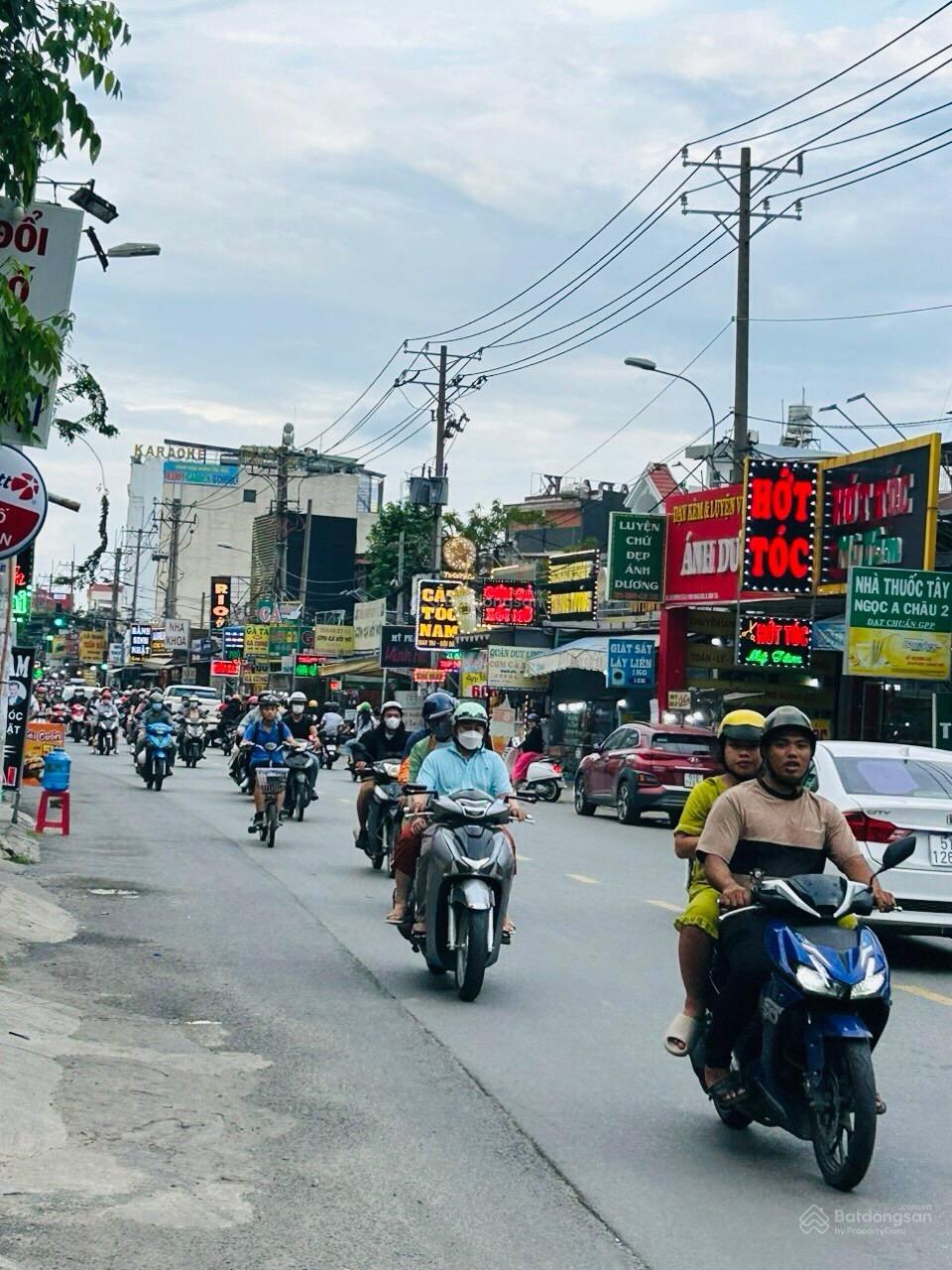 Rẻ đẹp nhất Tân Phú! Bán MTKD đường CN1, ngay Aeon Tân Phú, DT: 8x40m, giá 33,5 tỉ Rẻ đẹp nhất Tân Phú! Bán MTKD đường CN1, ngay Aeon Tân Phú, DT: 8x40m, giá 33,5 tỉ