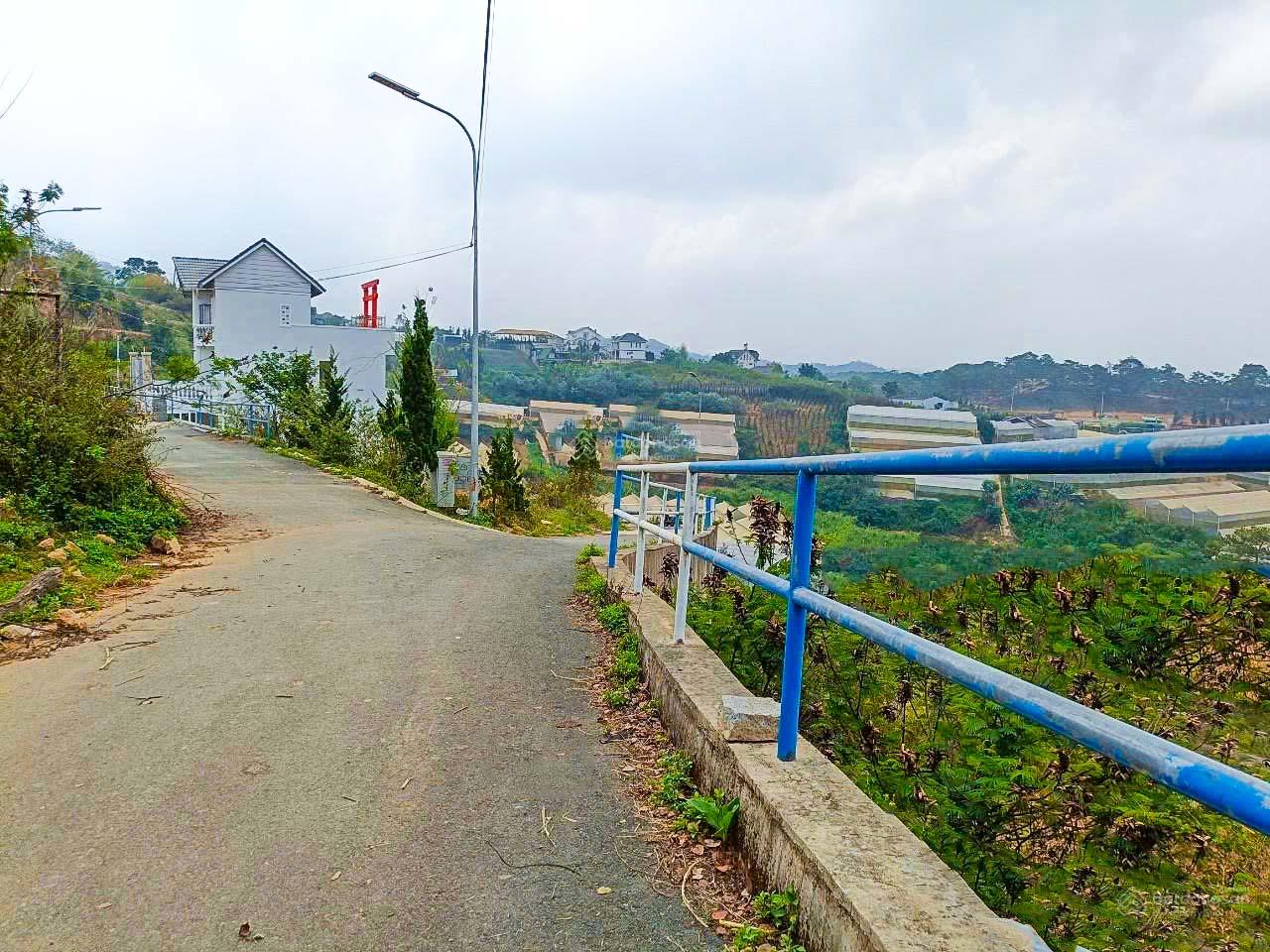 Giá cực tốt - 1 lô Măng Lin duy nhất hẻm nhựa ô tô tránh nhau, 200m2, giá chỉ 3.95 tỷ