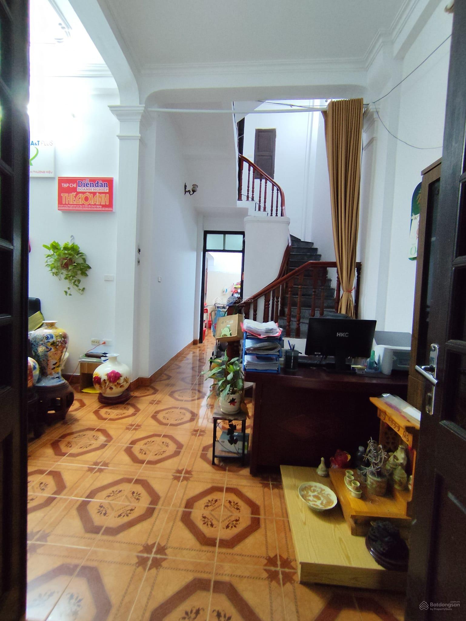 Cho thuê NR 3PN, 2WC, 180m2 tại Bà Triệu, Nguyễn Trãi, Hà Đông, giá tốt