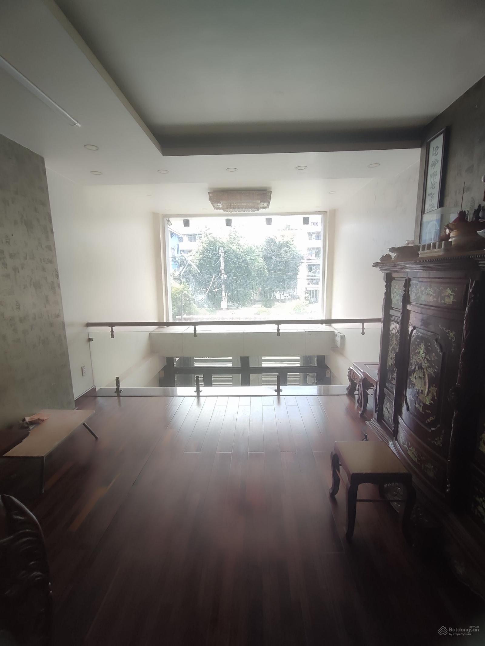 Mặt tiền Chợ Lớn 4x20m 3 tấm rưỡi giá tốt nhất