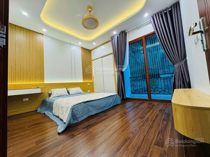 Phân lô! Hoàng Cầu - ngõ thông - 40m ô tô, ngõ 3m - trước nhà thoáng sáng, dân xây, MT 4m - 42m2x5T Phân lô! Hoàng Cầu - ngõ thông - 40m ô tô, ngõ 3m - trước nhà thoáng sáng, dân xây, MT 4m - 42m2x5T