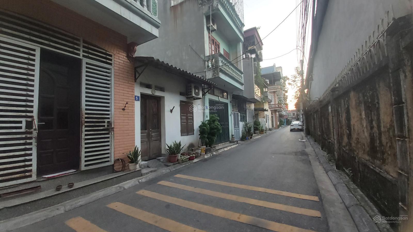Nhà Đức Giang 105.7m2 ôtô tránh, vào nhà phân lô, không quy hoạch, sát đường 40m Hồng Tiến 9.6tỷ