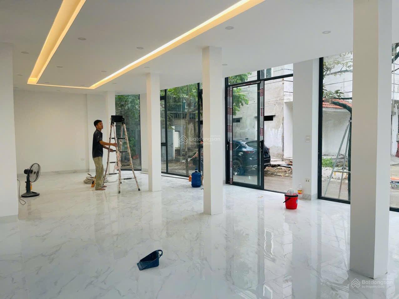 Bán gấp trong 10 ngày, biệt thự tiểu KĐT Nam La Khê, lô góc 3 mặt tiền, kinh doanh bất chấp 126m2