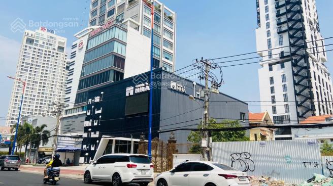 Khuôn đất đã có GPXD 2 hầm 18 tầng. MT Xa Lộ Hà Nội P. Thảo Điền Q2 (25x56m) CN 1420m2 giá 650 tỷ