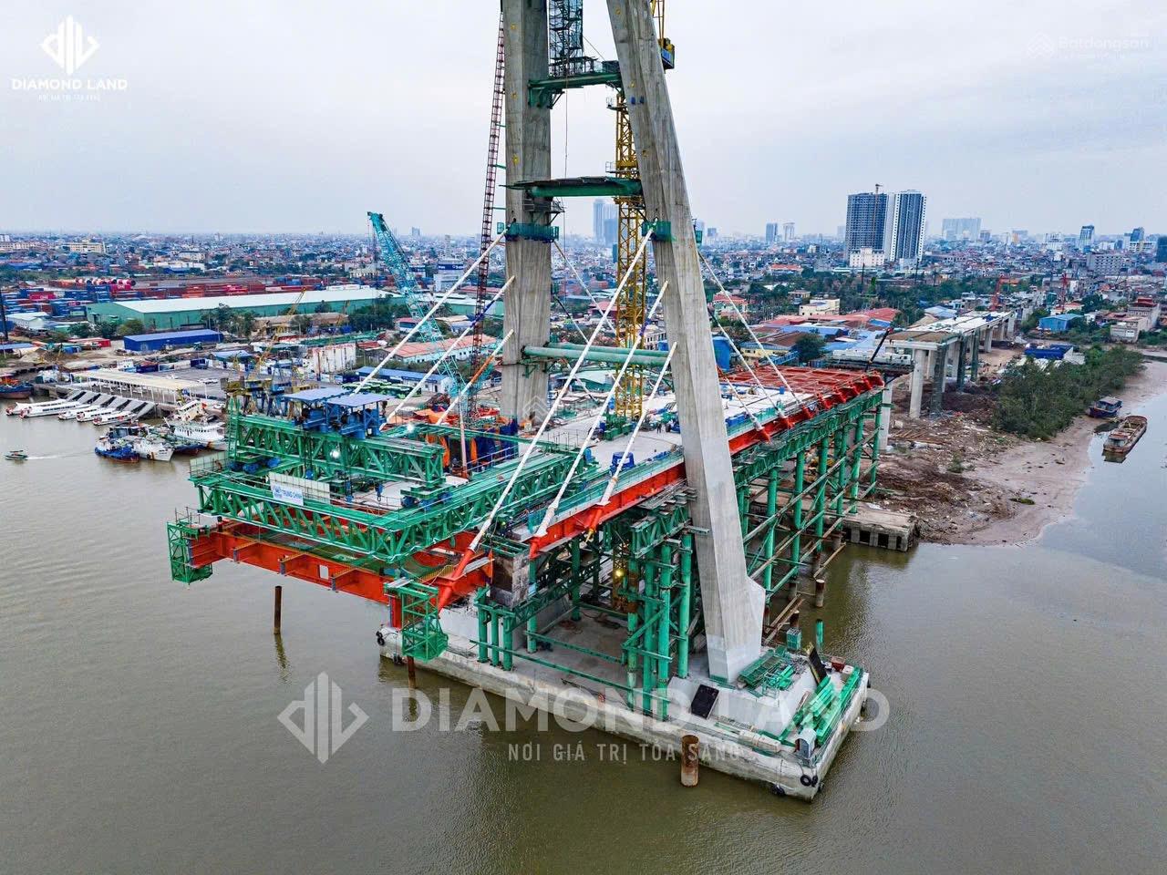 Bảng hàng nhà phố VSIP gần cầu Nguyễn Trãi