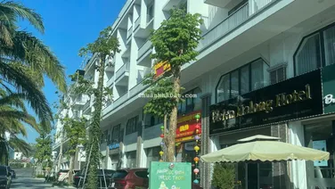 Bán gấp nhà Mon Bay Hồng Hải, Hạ Long. 120m2 hoàn thiện rồi. Giá 25 tỷ