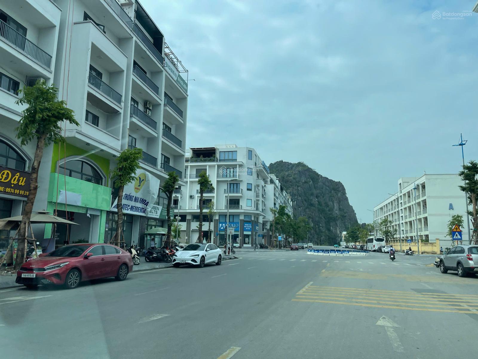 Bán gấp nhà Mon Bay Hồng Hải, Hạ Long. 120m2 hoàn thiện rồi. Giá 25 tỷ