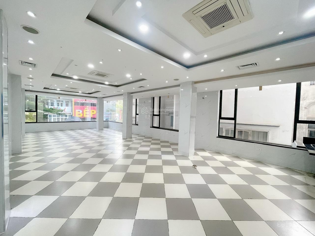 Chính chủ cho thuê văn phòng tại 242 Vạn Phúc Hà Đông: Giá 5.5tr: LH 0989 344 ***