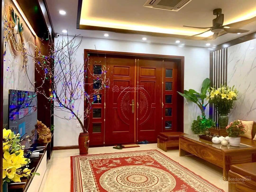 Bán nhà ngã tư Liễu Giai Đội Cấn - Nhà sân vườn hai mặt ngõ - Sân rộng để 10 xe máy - 10m ra ô tô Bán nhà ngã tư Liễu Giai Đội Cấn - Nhà sân vườn hai mặt ngõ - Sân rộng để 10 xe máy - 10m ra ô tô